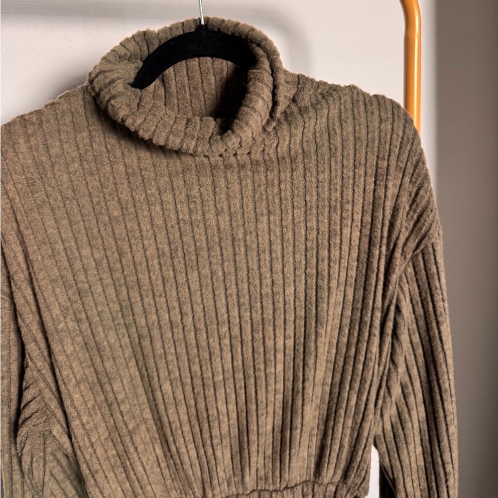 SHEIN Olive Long Sleeve Ribbed Dress